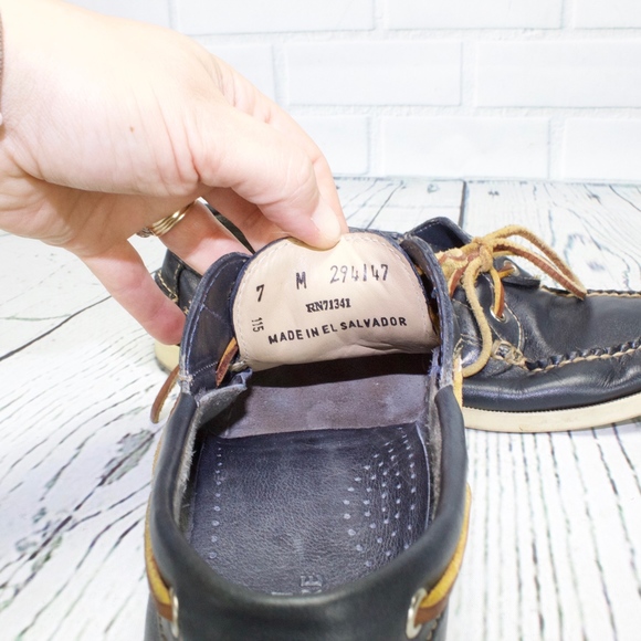 LL Bean Signature Blue Leather Boat Shoes Size 7 - Picture 7 of 8